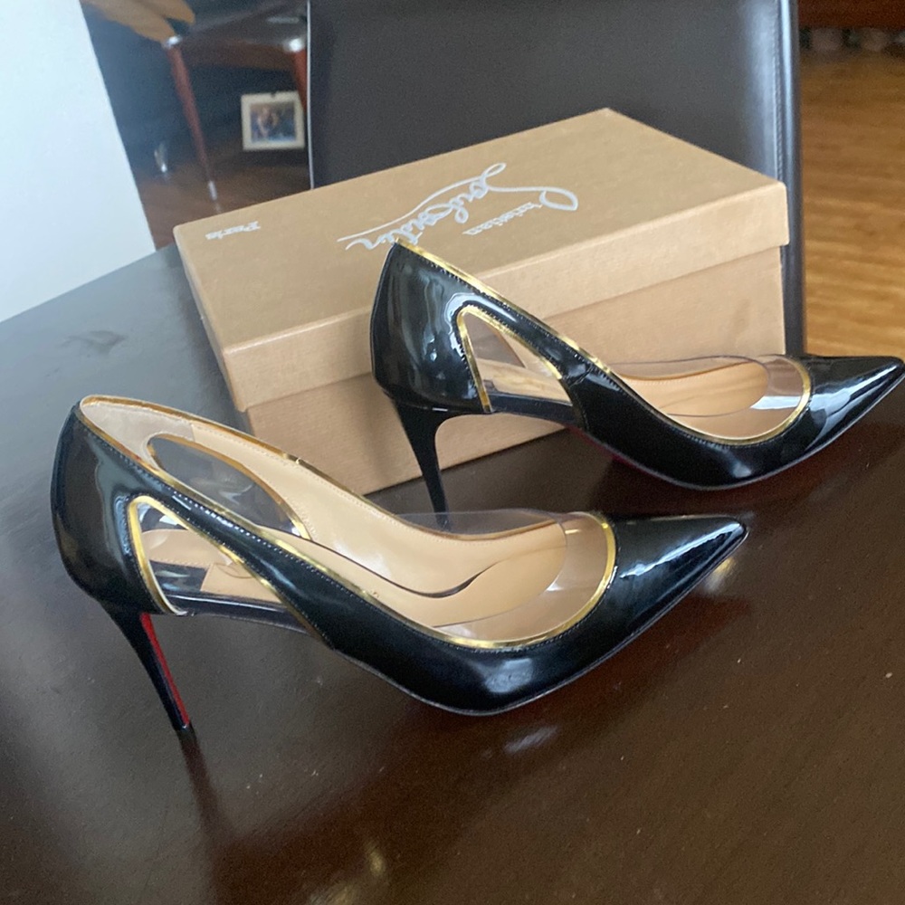 Christian Louboutin Cosmo heels 85m with Box, Dust bags size 38.5 brand new.